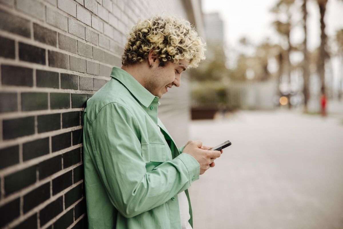 how to get a free government iphone