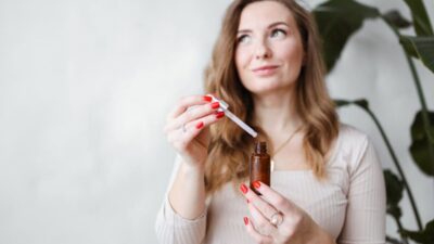 Batana Oil for Hair: Uses, Benefits, Safety & What to Expect