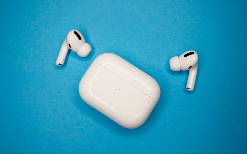 What You Need to Know Before Pairing AirPods