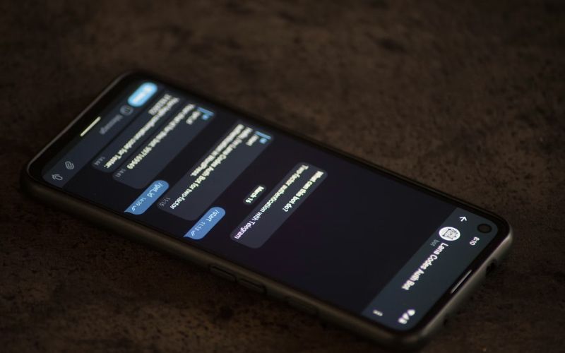 Step-by-step to schedule a text message on iPhone