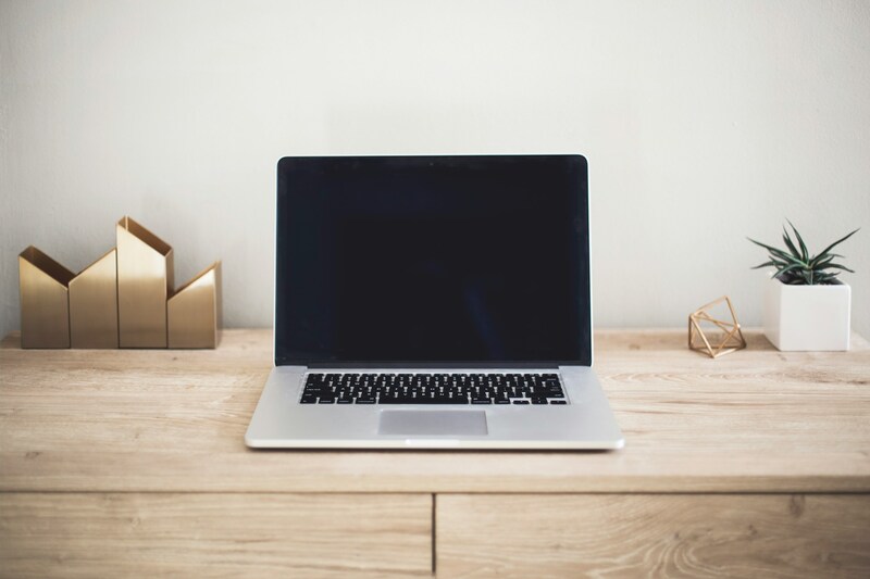 A guide on how to clean laptop screen