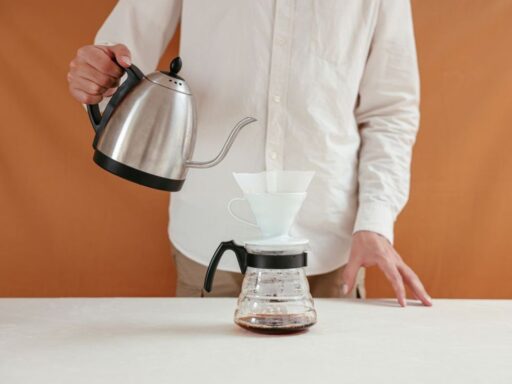 how to brew pour over coffee