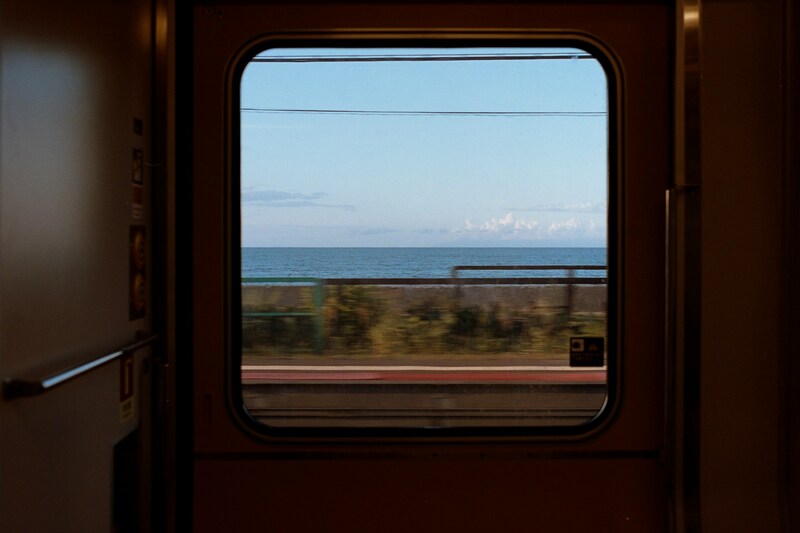 How to clean window tracks correctly?