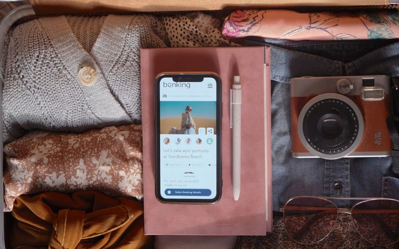 how to pack a suitcase efficiently