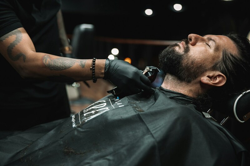 How to trim a beard correctly?