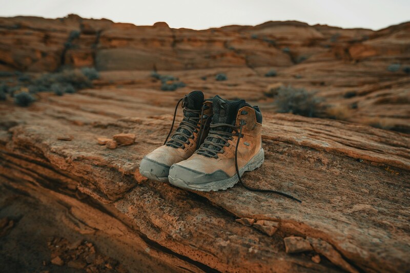 How to waterproof hiking boots?