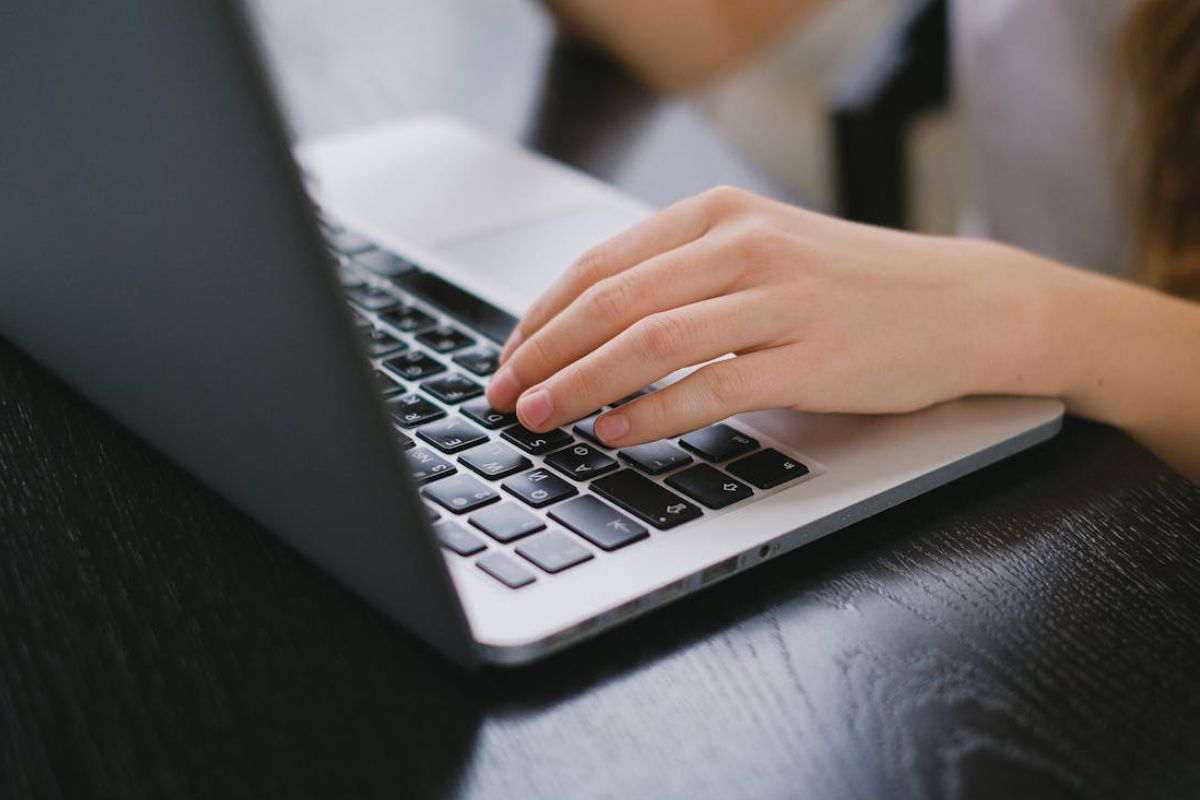 what is latency vs bandwidth