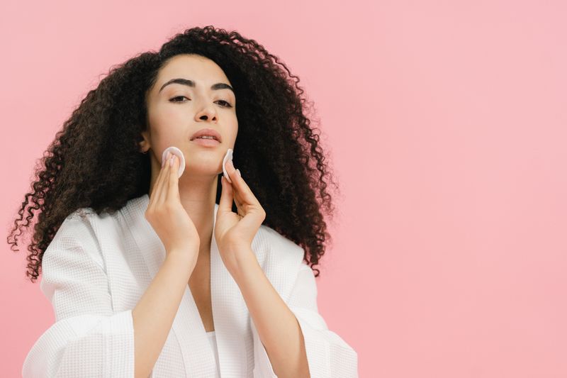 Common mistake to avoid when remove makeup