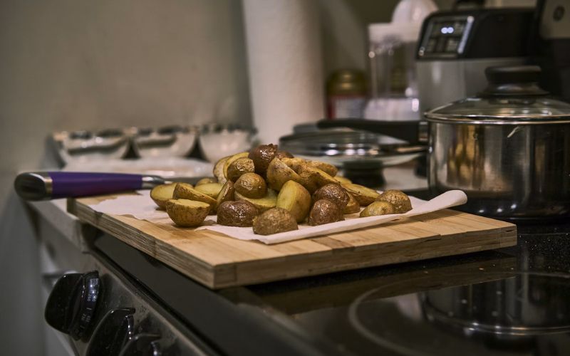 how long does it take to boil potatoes