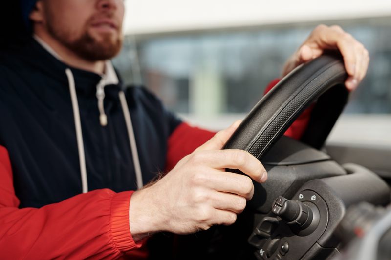 How to check the oil level in your car