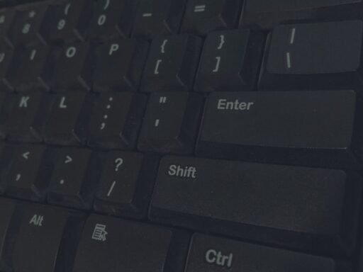 how to clean keyboard keys