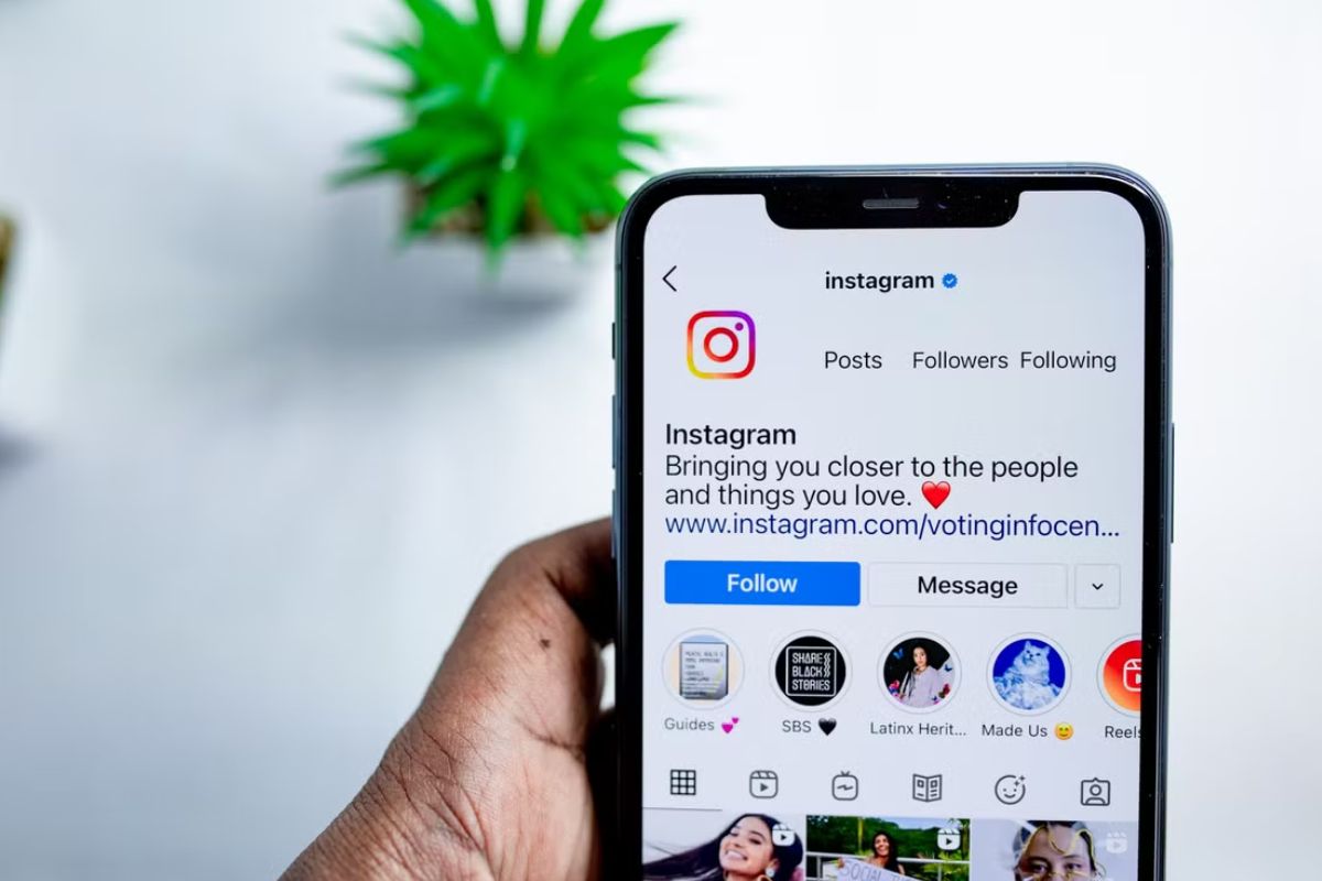 how to hide your following list on instagram without private account