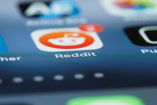 how to delete reddit account