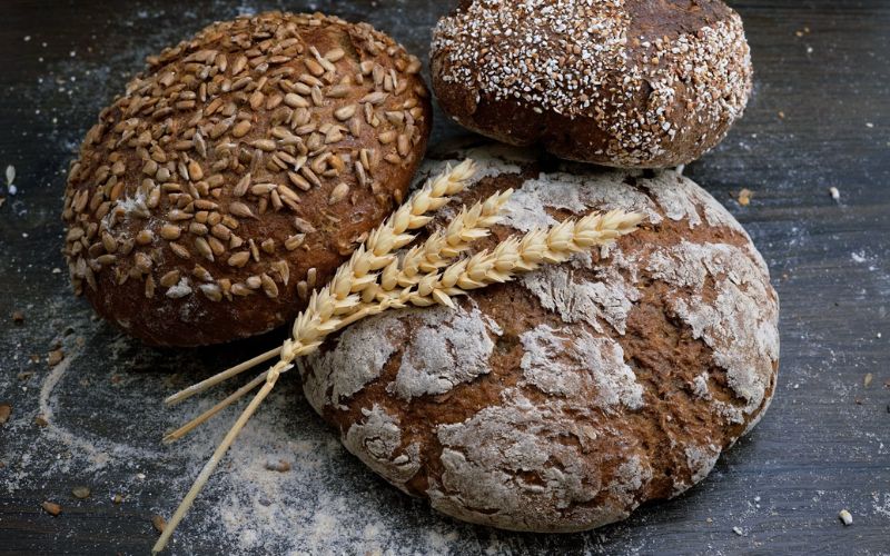 how to keep bread fresh