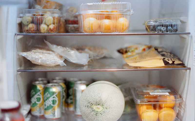 how to remove odors from fridge freezer 1