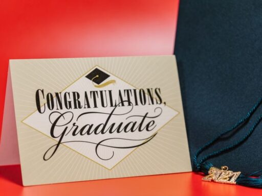 what to write in a graduation card with thoughtful message ideas for every graduate