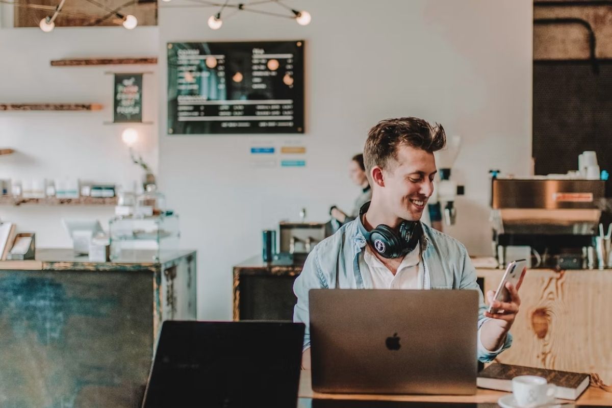 Best cafes with wifi near me for finding a comfortable coffee shop with laptop access