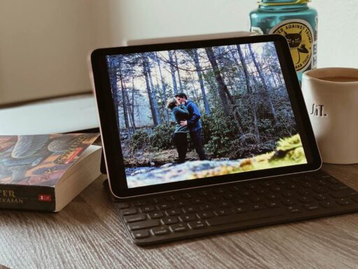 best-tablet-for-movies-featured