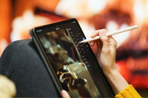 free-tablet-with-data-plan-featured