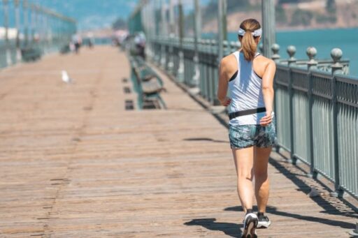 How many steps are in a mile to walk with average estimates and easy conversions