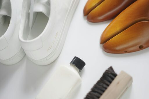 how-to-polish-shoes-featured